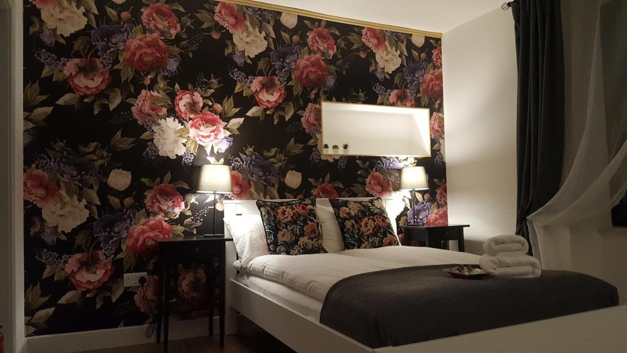 Pasta Factory Guest Rooms Голуэй Экстерьер фото
