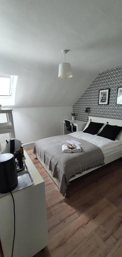 Pasta Factory Guest Rooms Голуэй Экстерьер фото