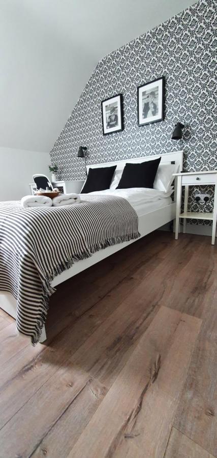 Pasta Factory Guest Rooms Голуэй Экстерьер фото
